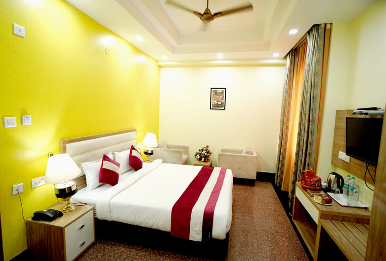 Rooms in mathura